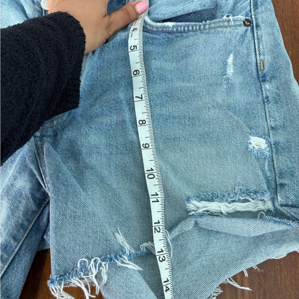 Agolde Faded Blue Frayed Jean Shorts - Picture 4 of 5